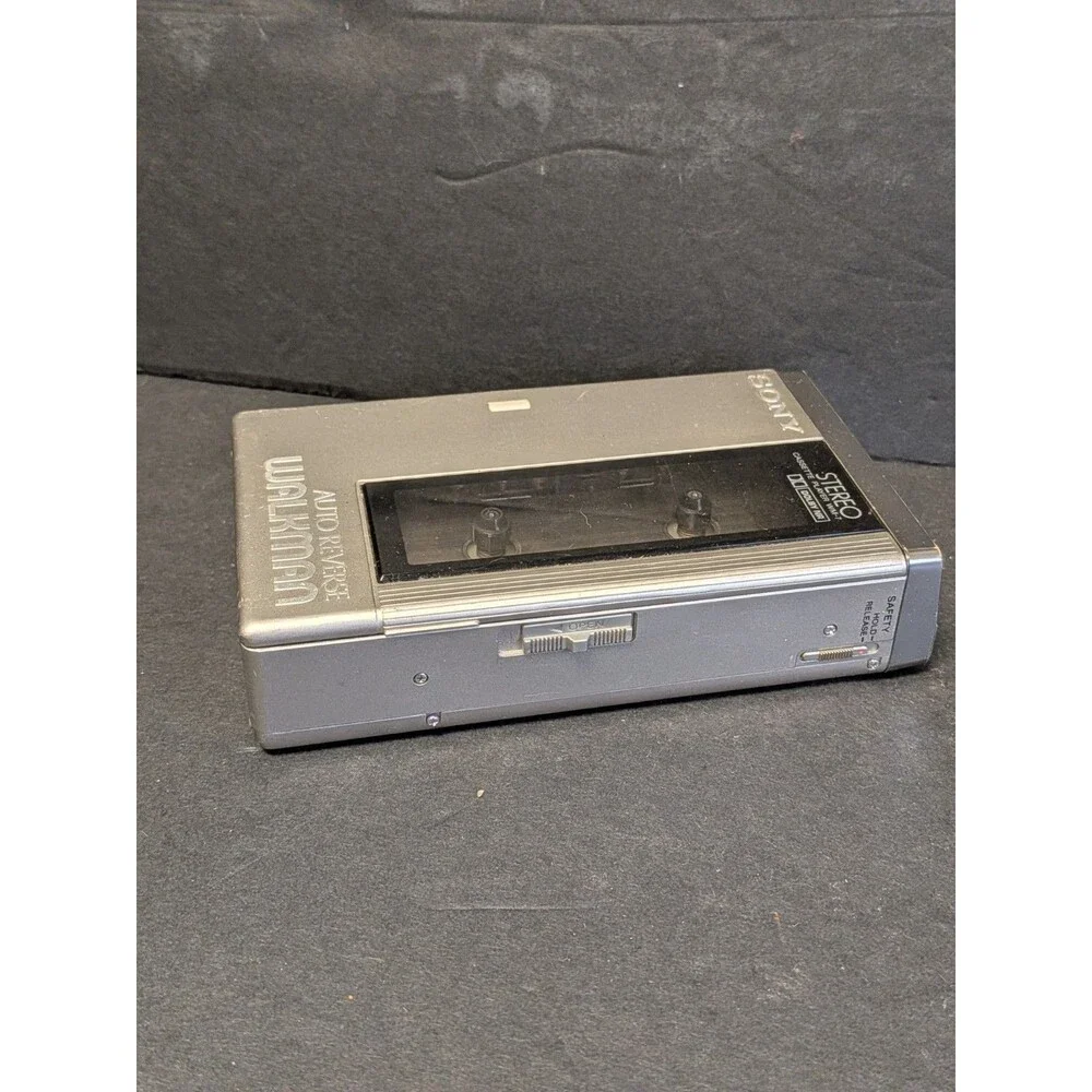 Sony Walkman WM-7 Auto Reverse Portable Stereo Cassette Player Silver **UNTESTED